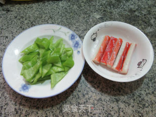 Fried Green Pepper with Crab Sticks recipe