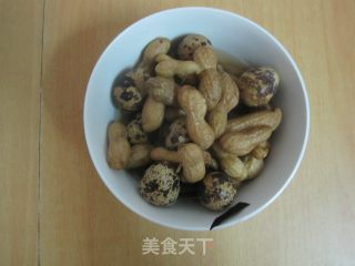 Boiled Peanut Quail Eggs recipe