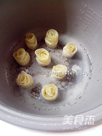 Sweet Rose Apple Strudel recipe