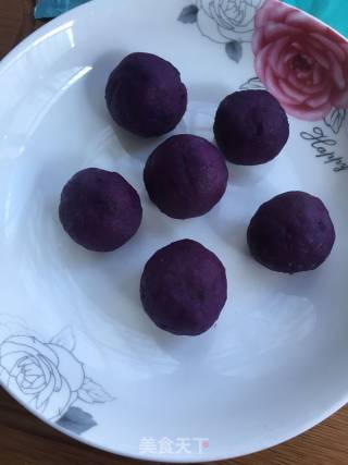 Coconut Purple Sweet Potato Balls recipe