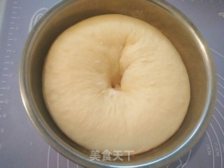 #四session Baking Contest and is Love to Eat Festival# Coconut and Flower Bread recipe