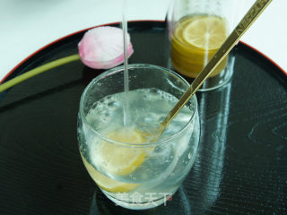 Honeyed Lemonade recipe