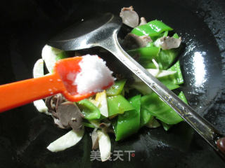 Stir-fried Rice White with Goose Gizzards and Chili Pepper recipe