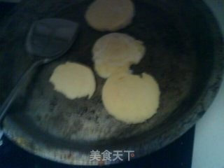 Dried Egg Fried Bun recipe