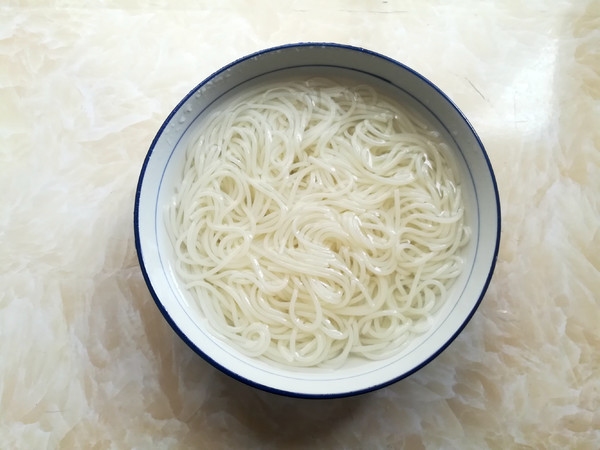 Spicy Beef Rice Noodles (quick Hand Version) recipe