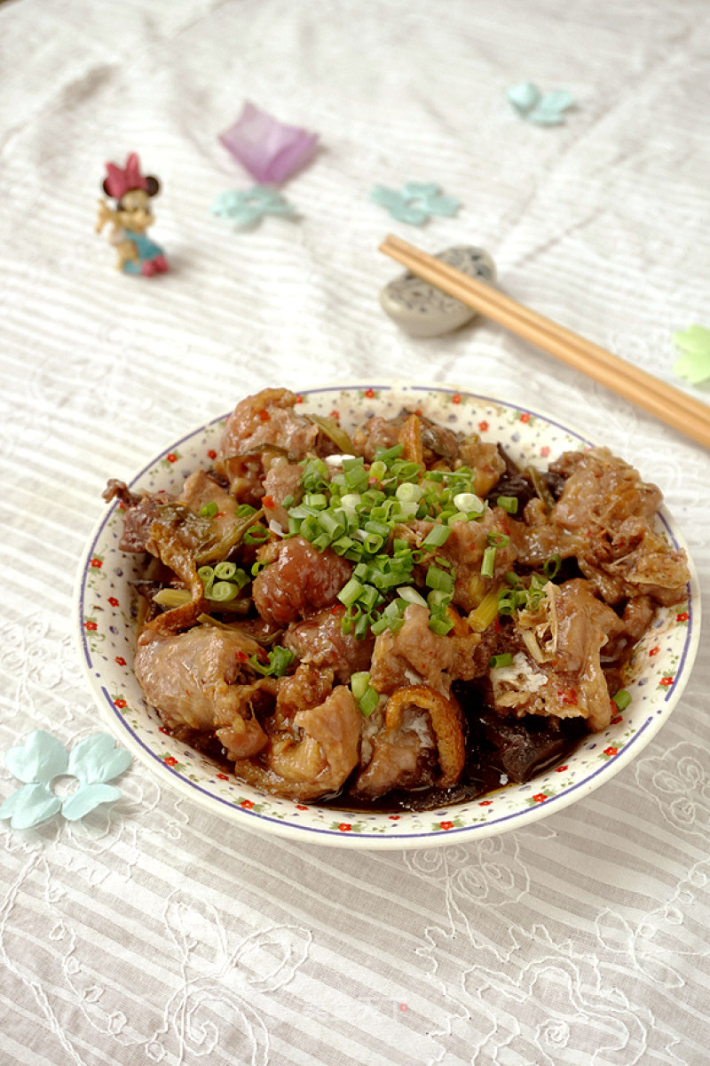 Steamed Chicken with Tangerine Peel and Mushroom recipe