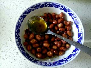 Old Vinegar Peanuts Mixed with Spinach recipe