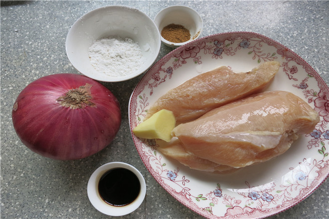 Chicken Breasts and Onions are Cleverly Paired recipe