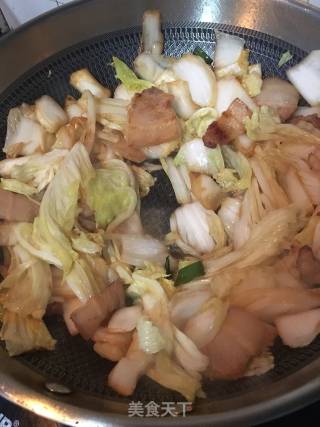 Stewed Tofu with Bone Marrow, Pork and Cabbage recipe