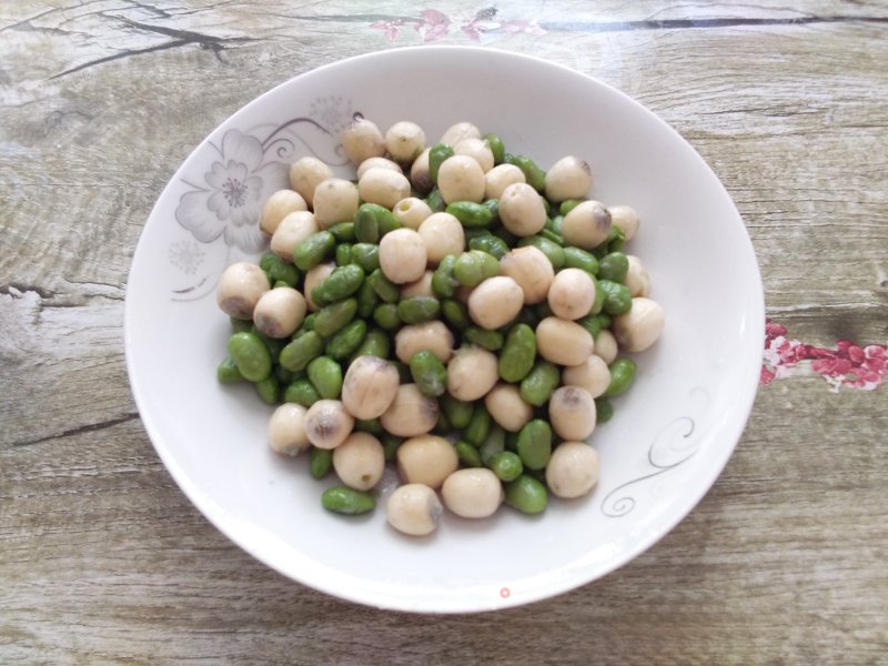 Fried Fresh Lotus with Edamame recipe