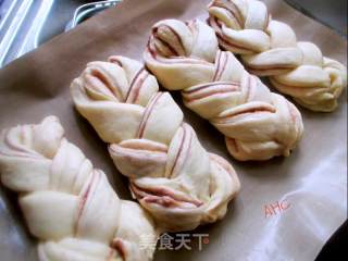 Bean Paste Braid Bun recipe