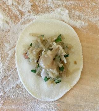 Pork Dumplings with Sea Oysters and Shredded Radish recipe