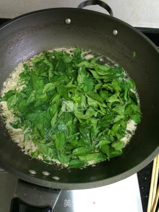 Chinese Wolfberry Leaf Chicken and Red Chicken Liver Soup recipe