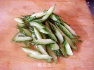 Scrambled Eggs with Enoki Mushroom and Cucumber recipe