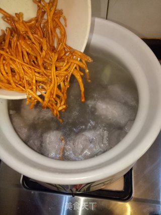 Stewed Pork Ribs with Cordyceps Flower recipe