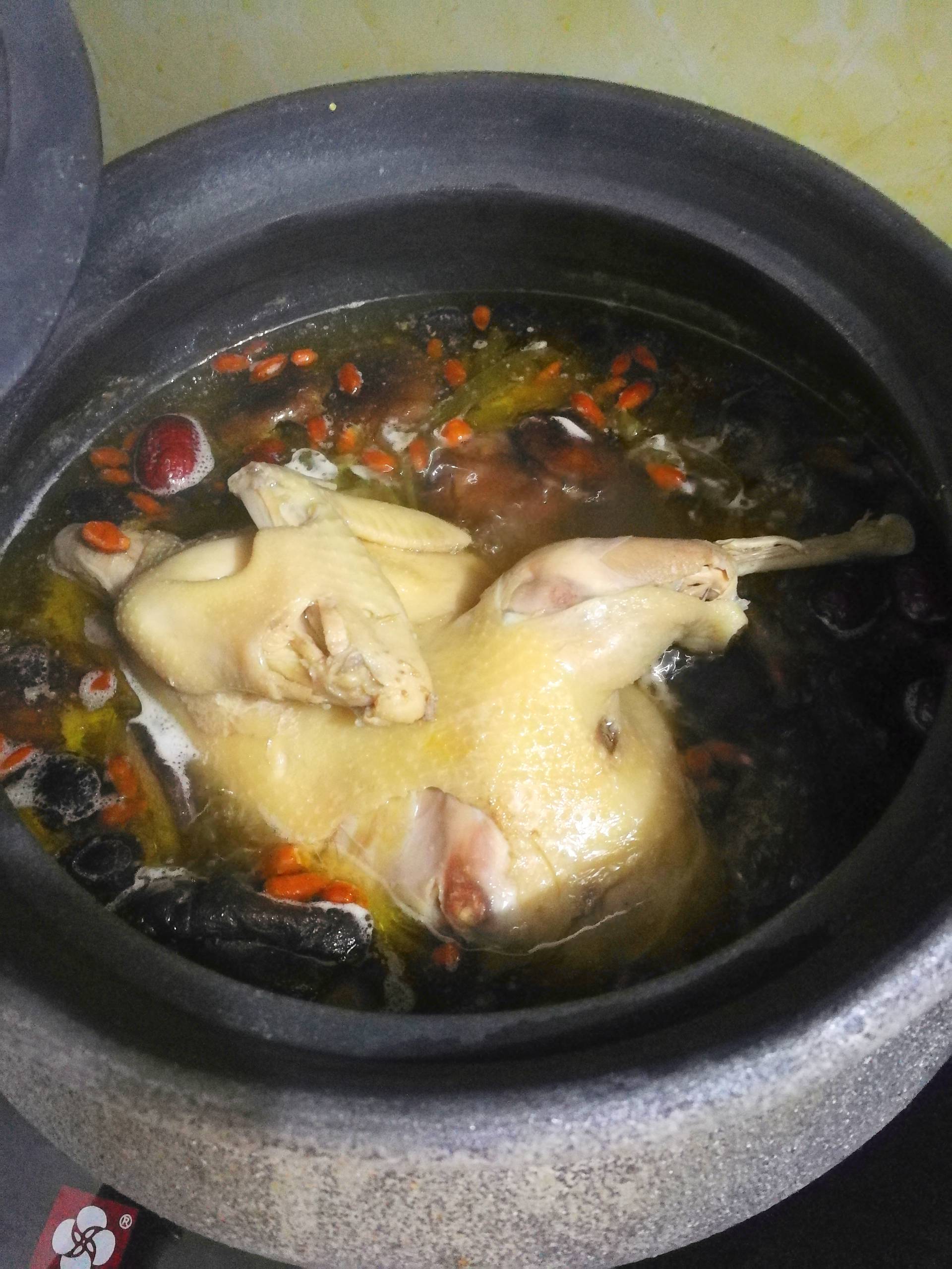 Mushroom Stewed Chicken Soup recipe