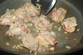 【creative New Dishes】--- Braised Chicken Wing Roots with Lotus Root recipe