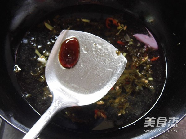 Sesame Oil Pork Blood Soup recipe