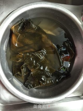 Sweet and Sour Kelp Shreds recipe