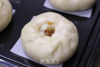 Cantonese Style Barbecued Pork Buns with Honey Sauce recipe