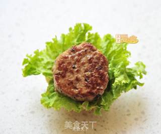 A Must-have Super Cute Delicacy for A Spring Outing-soft and Delicious [mini Beef Burger] recipe