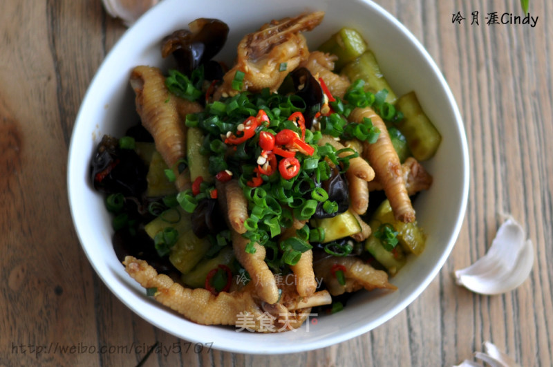 Thai Sour and Spicy Chicken Feet recipe