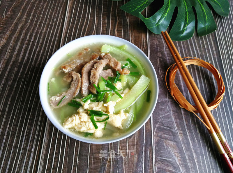 Beef Loofah Duck Egg Soup recipe