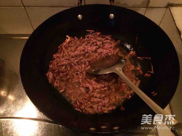 Stir-fried Shredded Beef with Celery recipe