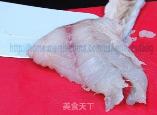 Japanese Style Cuttlefish and Seaweed Dragon Beard recipe