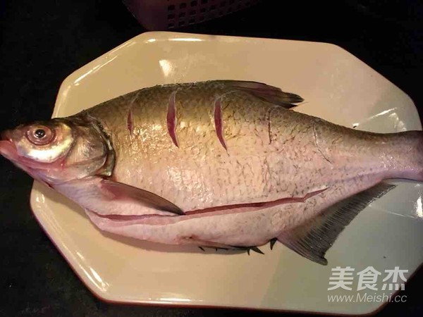 Sichuan Style Braised Bream recipe