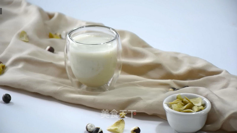 Peanut Lily Lotus Seed Soy Milk recipe