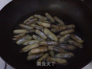 Fried Razor Clams with Leek recipe