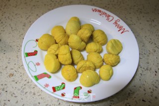 #斯肯特铸铁锅#-chestnut Chicken Wings recipe