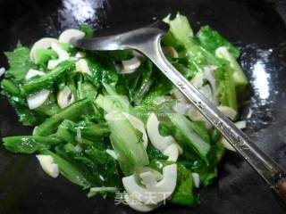 Leishan Stir-fried Lettuce recipe