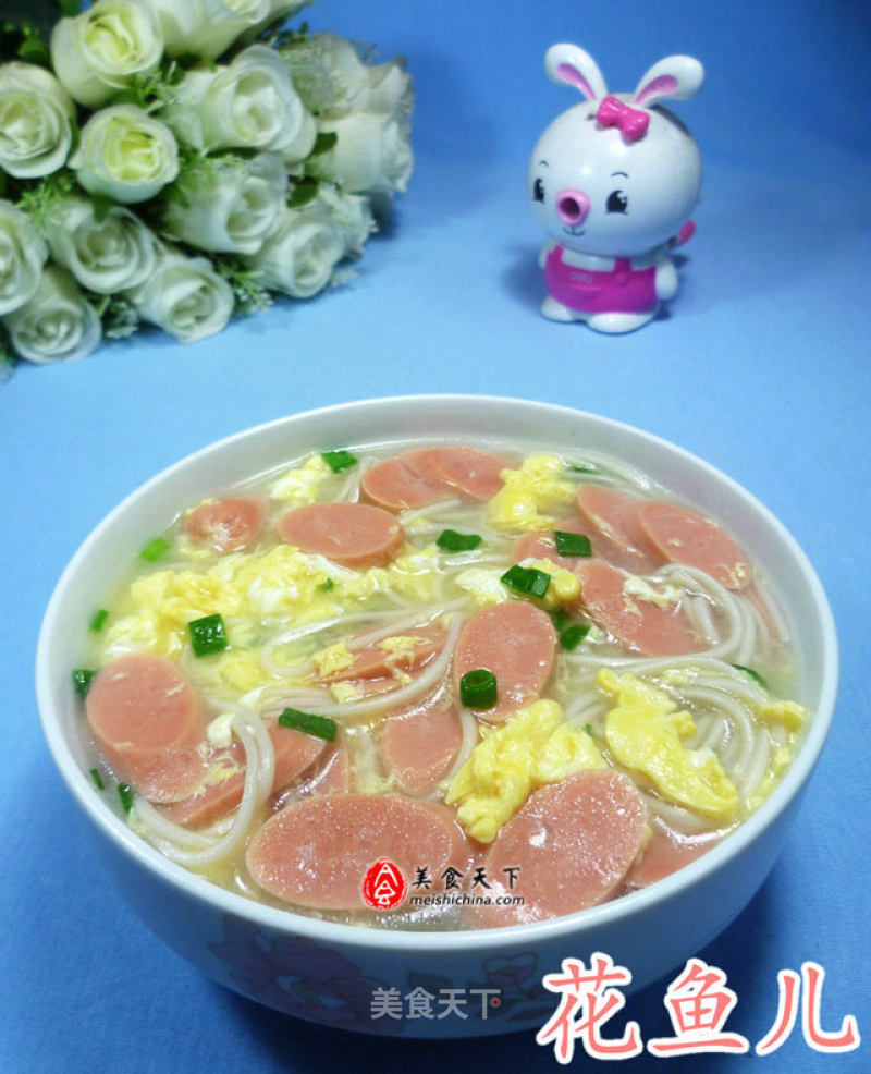 Ham Sausage and Egg Flower Soba Noodles recipe