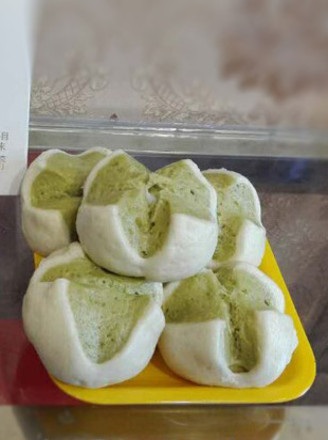 Dr. Long Green Sauce Two-color Steamed Bun