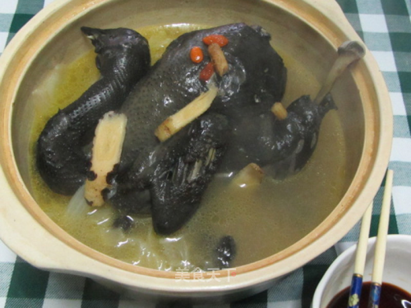 Shenqi Tianqi Red Date Black Chicken Soup recipe