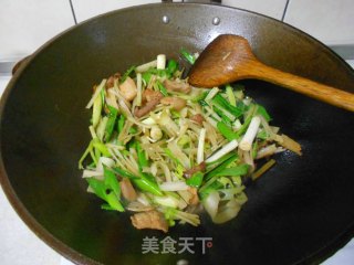 Fried Celery with Pork recipe