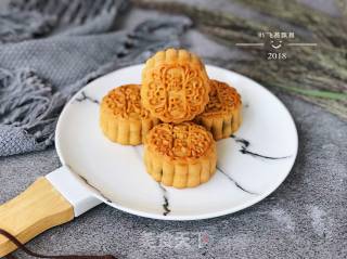 Cantonese Black Sesame Mooncake recipe