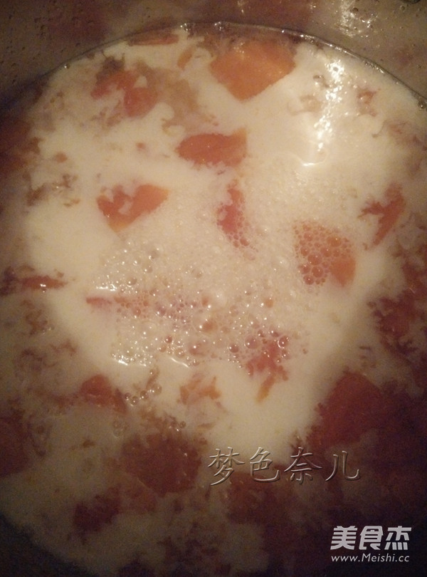 Fresh Milk White Fungus Papaya recipe