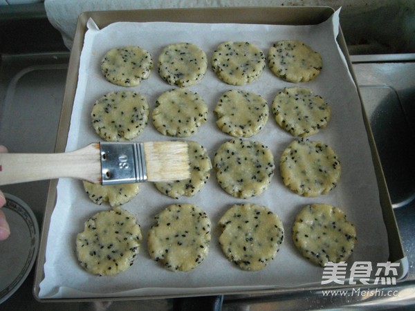 Coconut Black Sesame Shortbread Cookies recipe