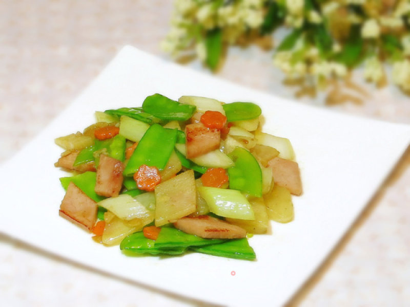 Stir-fried Orchid with Ham and Tapioca recipe