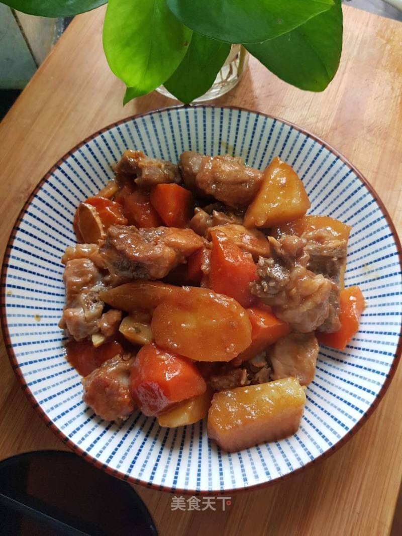 Braised Pork Ribs with Carrots and Potatoes recipe