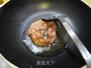 Tofu with Basil, Tomato and Minced Meat recipe