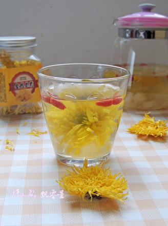 Medlar Chrysanthemum Fruit Tea recipe