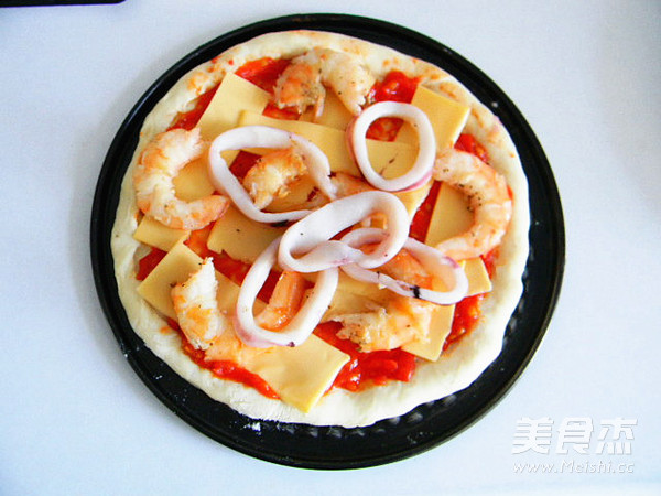 Assorted Seafood Pizza recipe