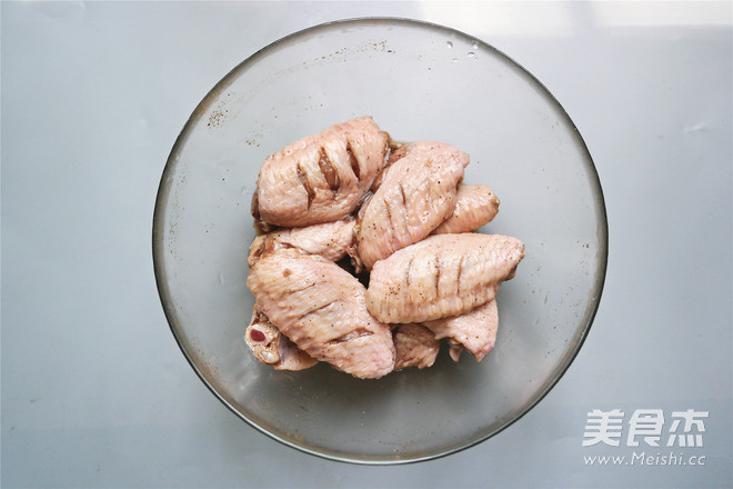 Microwave Salt and Pepper Chicken Wings recipe