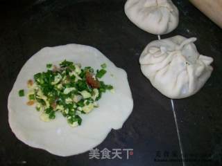 My Debut ~ Steamed Buns @@萝卜蛋烧肉包子 recipe