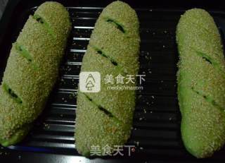 Green Wort Red Bean Bread recipe