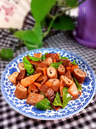 Stir-fried Large Intestine with Green Pepper